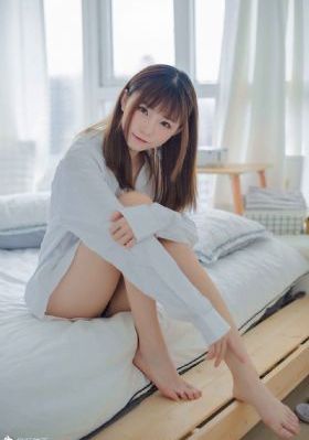 亚洲日AV人人爽_在线观看完整版电影在线观看