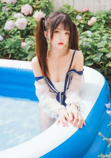 小在女人里动漫网站_720高清完整版